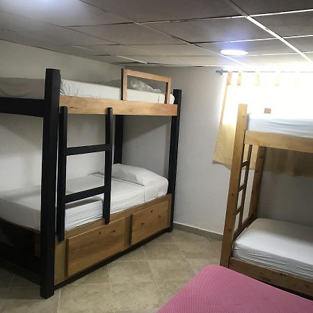 Hostal El Hangar Rionegro Esterno foto