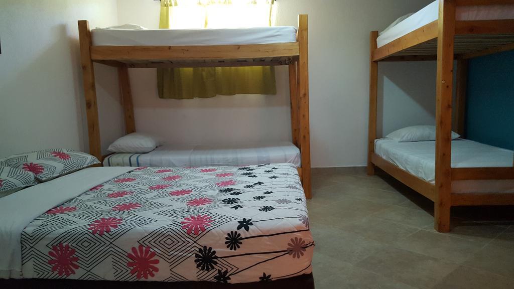 Hostal El Hangar Rionegro Esterno foto
