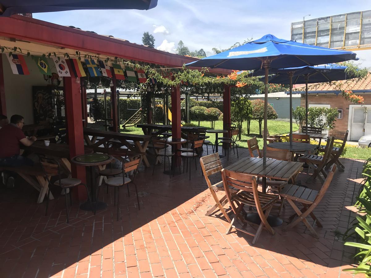 Hostal El Hangar Rionegro Esterno foto