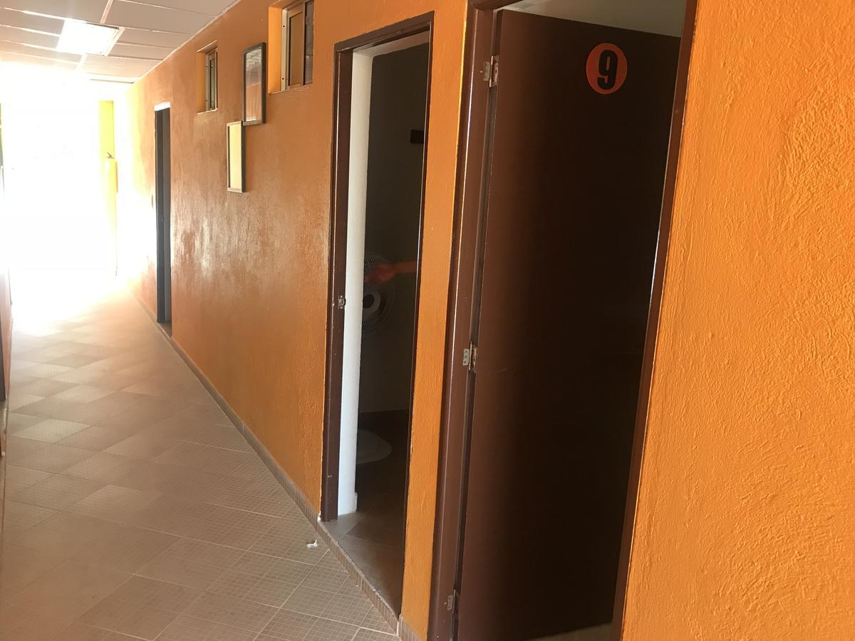 Hostal El Hangar Rionegro Esterno foto